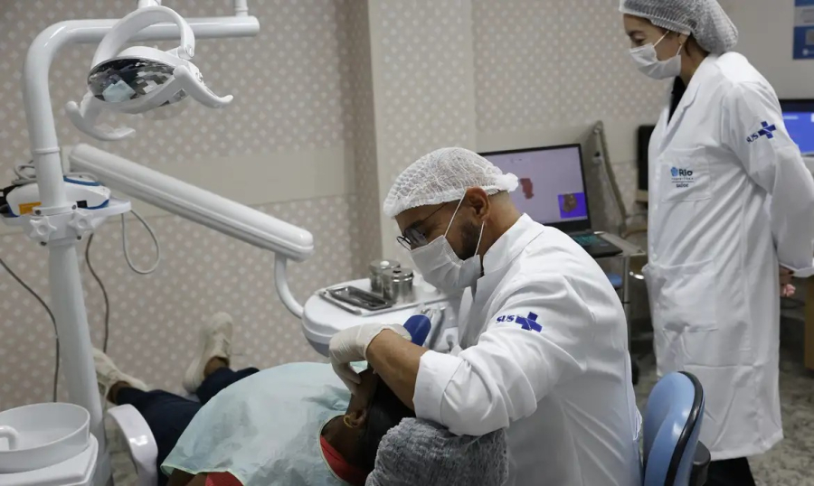 Comissão do Senado aprova novo piso salarial de médicos e dentistas