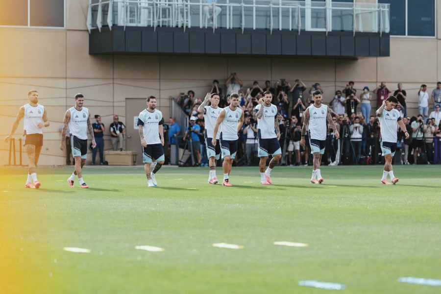 Messi, Mbappé, Mané e Haaland em campo na Copa nesta segunda (22)