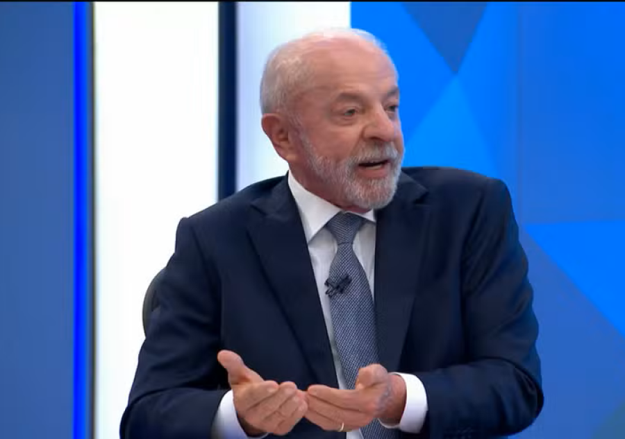 Lula promete transporte público gratuito aos fins de semana