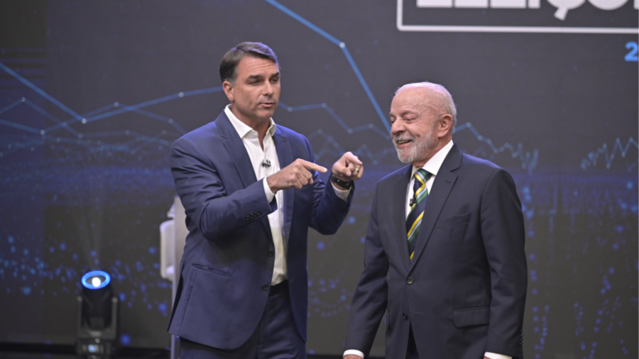Lula cita 700 mil mortes pela Covid, e Flávio diz que saúde não foi 'melhor área' do governo Bolsonaro