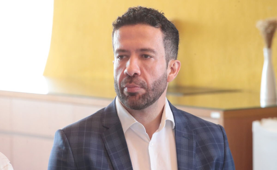 André Janones é internado na UTI após arritmia cardíaca depois de debate