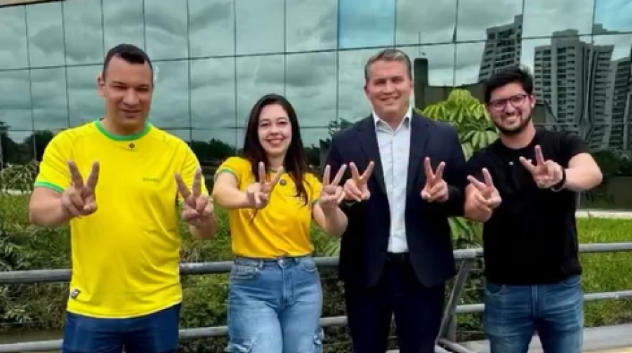 Vereadores bolsonaristas pedem para apoiadores levarem espetinhos no 