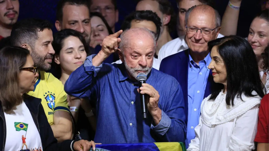 Motta e Alcolumbre, líderes do Congresso Nacional, parabenizam Lula