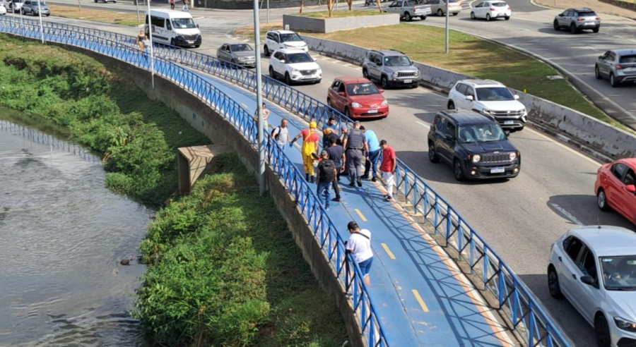 Vídeo: corpo de homem é encontrado boiando no Rio Sorocaba