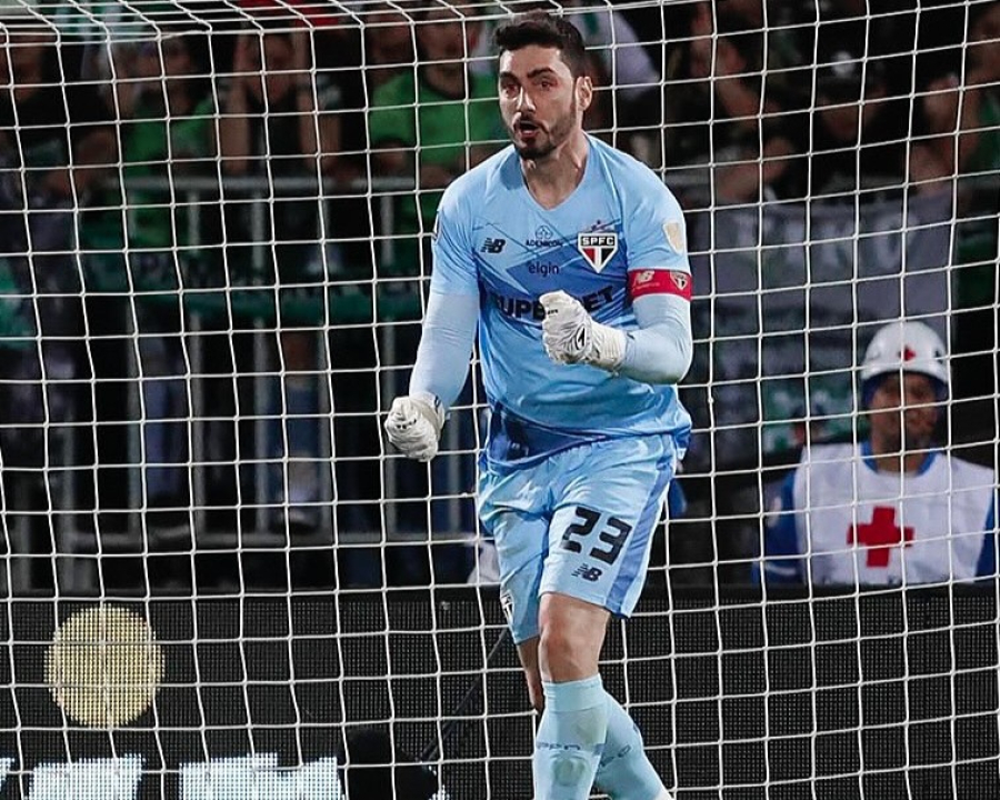 São Paulo supera dois pênaltis, duas traves e empata com Atlético Nacional