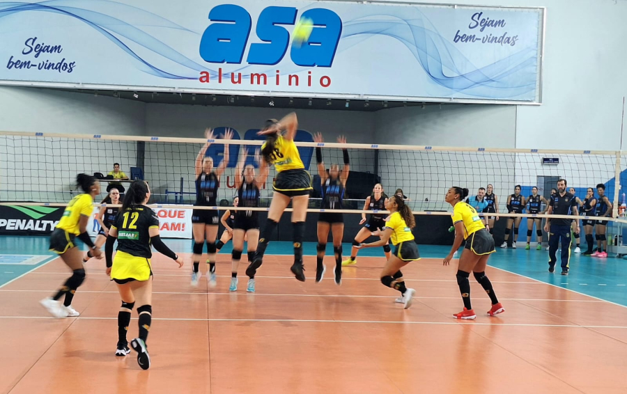 Renasce Vôlei se reencontra com a vitória fora de casa