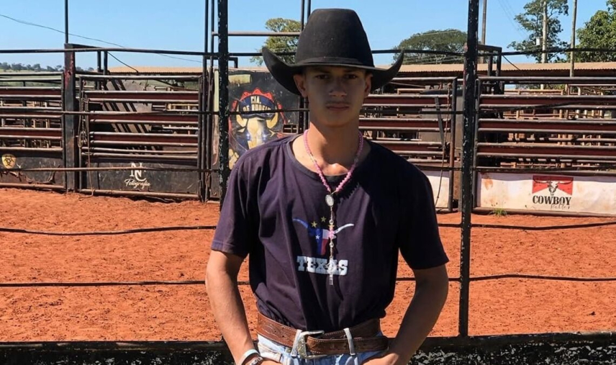 Peão que caiu de touro em rodeio morre após ficar cinco dias internado