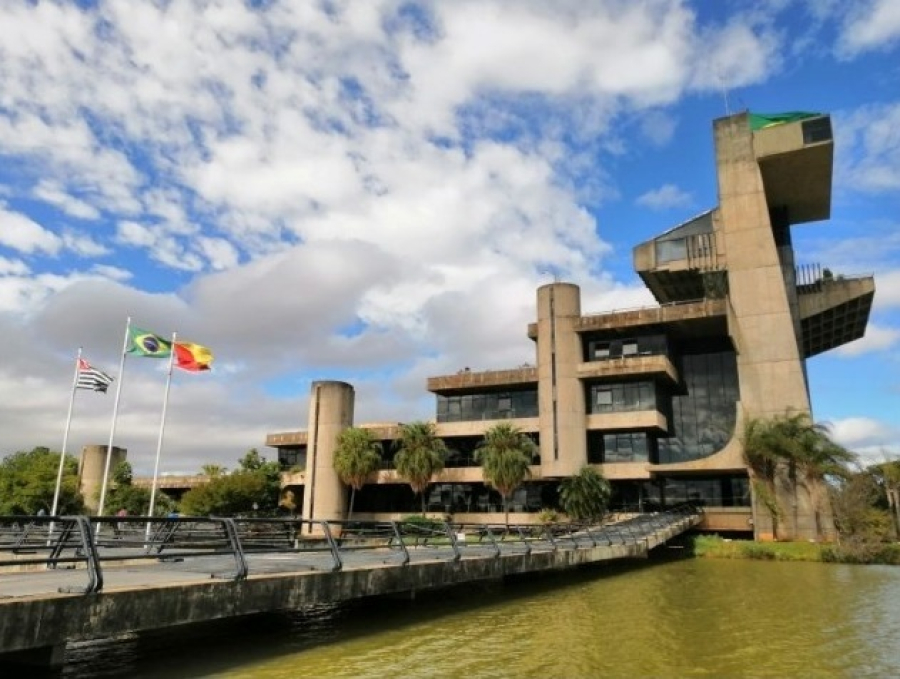 Fernando Martins corta 21 cargos comissionados em nova fase de ajuste fiscal na Prefeitura 