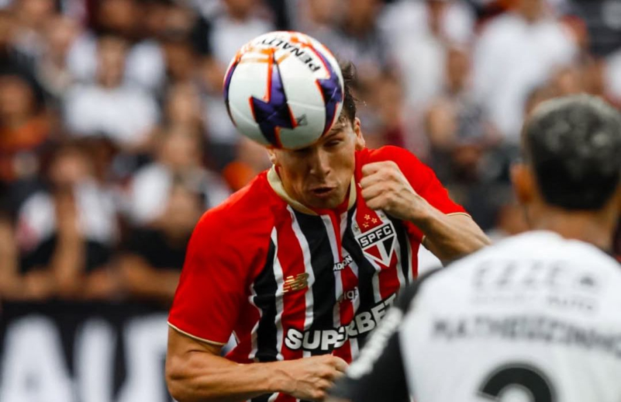 Corinthians marca no fim e primeiro Majestoso do ano termina empatado