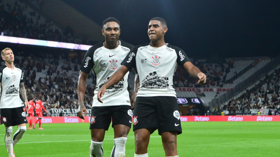 Garotada da base garante vitória tranquila do Corinthians contra o Capivariano