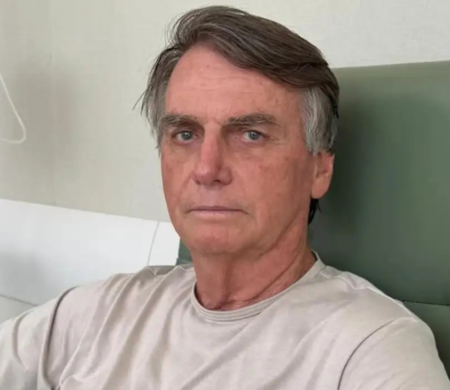 PF diz que Bolsonaro não precisa ser transferido para hospital