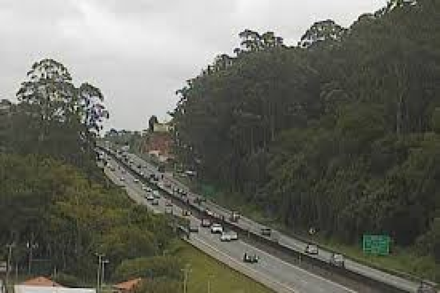 Rodovia Castello Branco tem 50 km de congestionamento neste sábado (14)