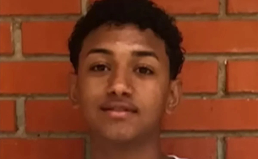 Adolescente morre baleado por colega após brincadeira com revólver