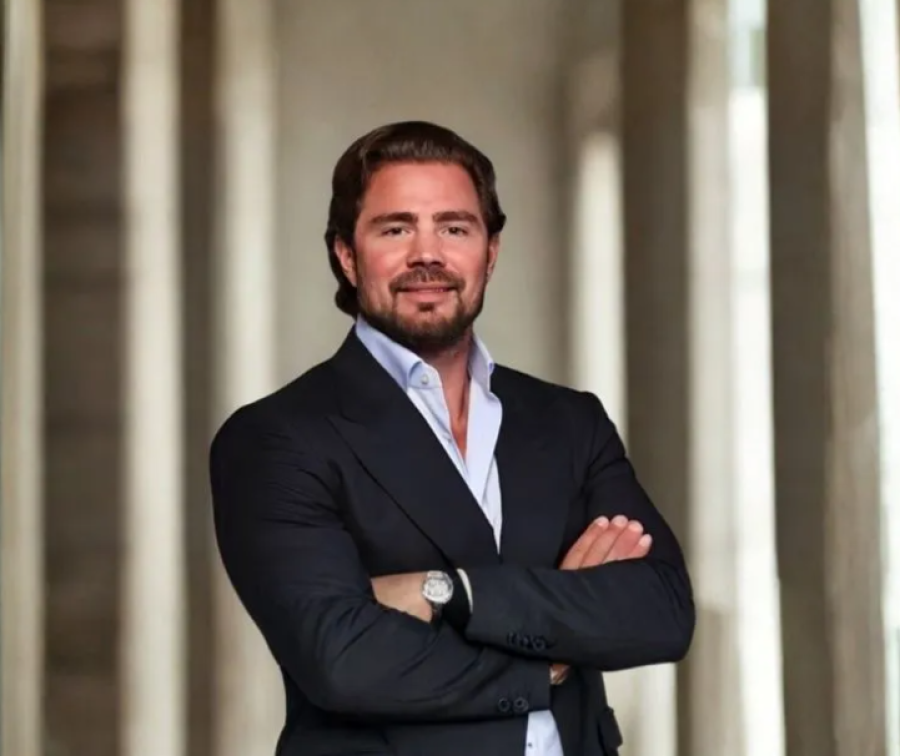 'Tem que moer essa vagabunda', diz Vorcaro sobre empregada em troca de mensagens 