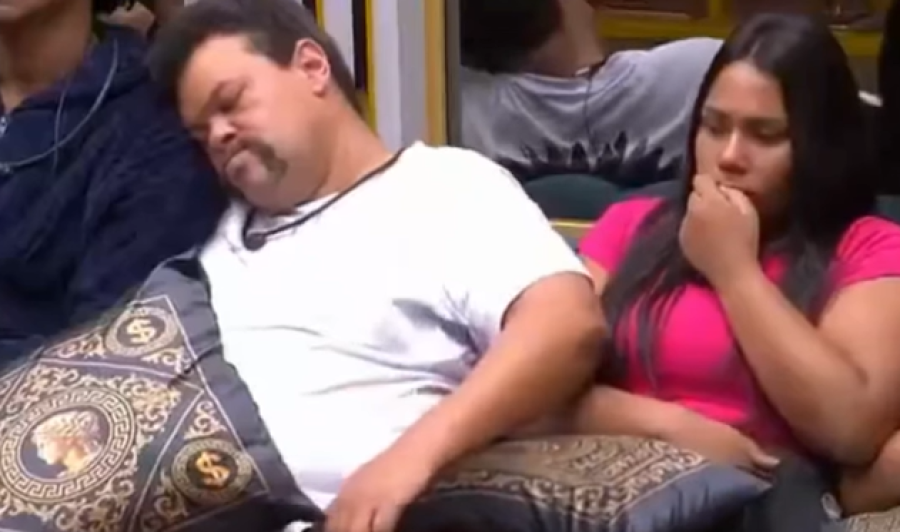 Babu é acusado de importunação contra Chaiany