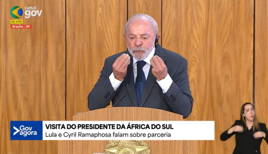 Lula diz que Brasil precisa se preparar na defesa: “qualquer dia alguém invade a gente”