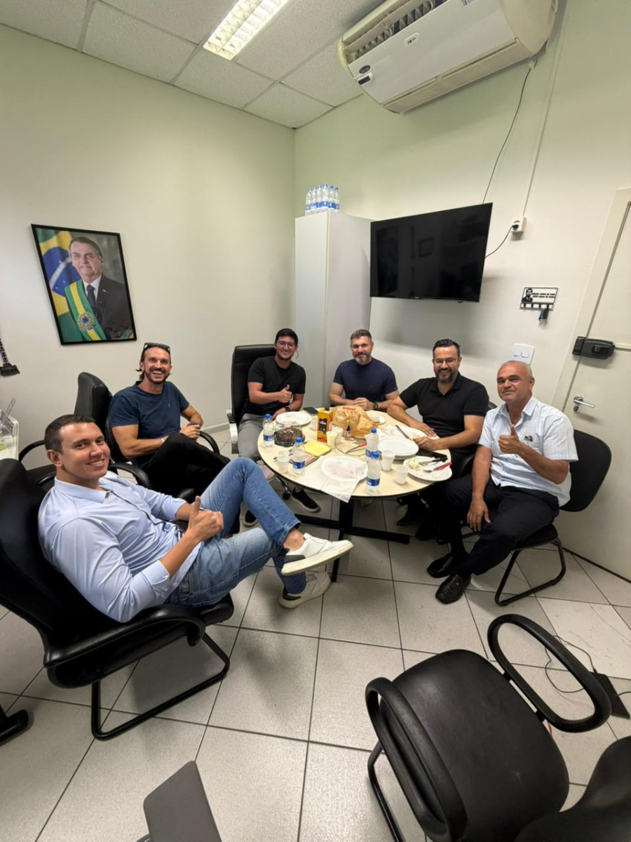 Aith reúne vereadores e fortalece articulação para 2026