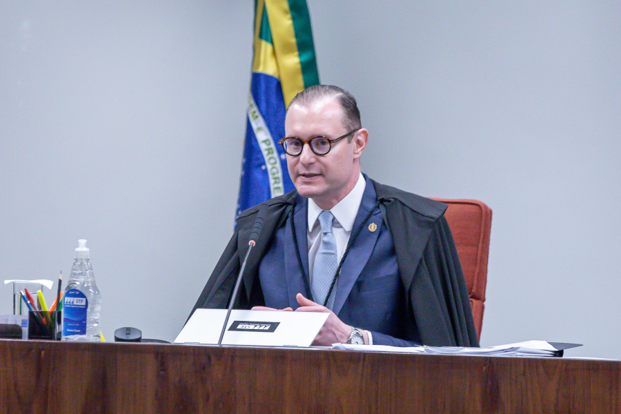 Ministro Zanin suspende eleição indireta para governo do Rio