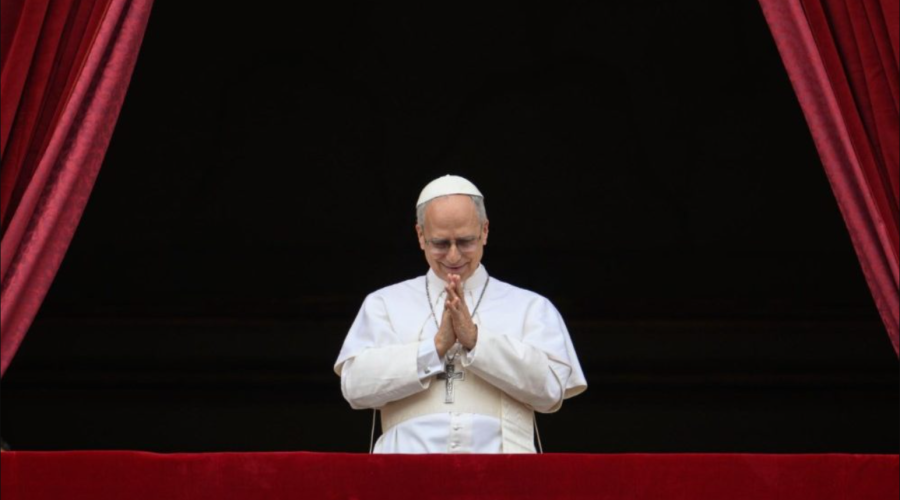 Após ser chamado de fraco, papa reage e diz que não tem medo de Donald Trump