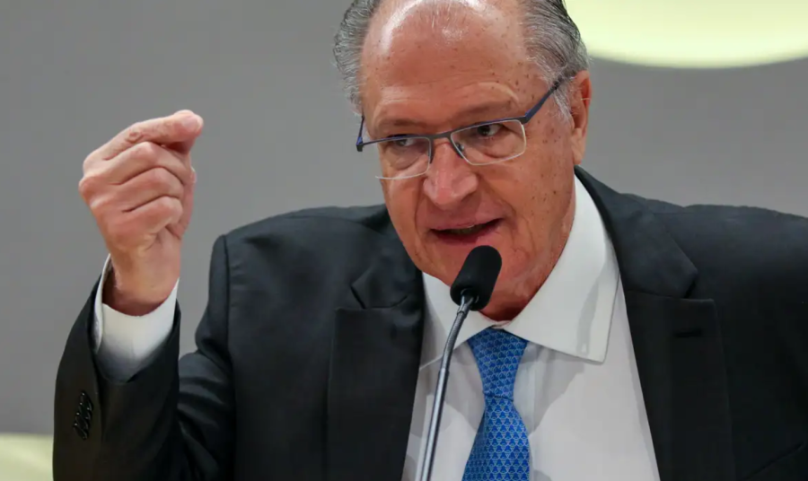 Alckmin evita posição sobre taxa das blusinhas e diz que decisão final será de Lula