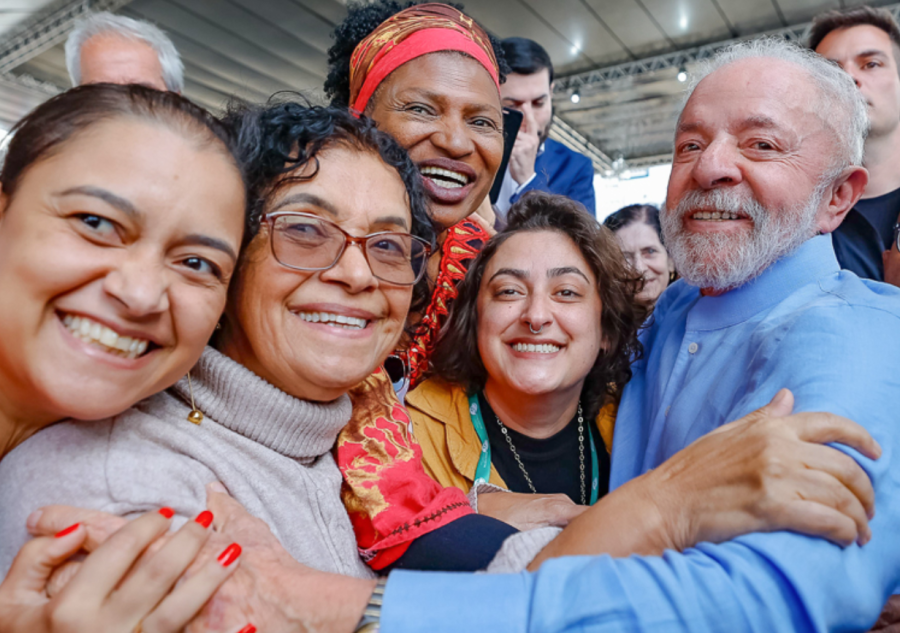  Lula intensifica agenda voltada às mulheres para evitar perda de apoio feminino