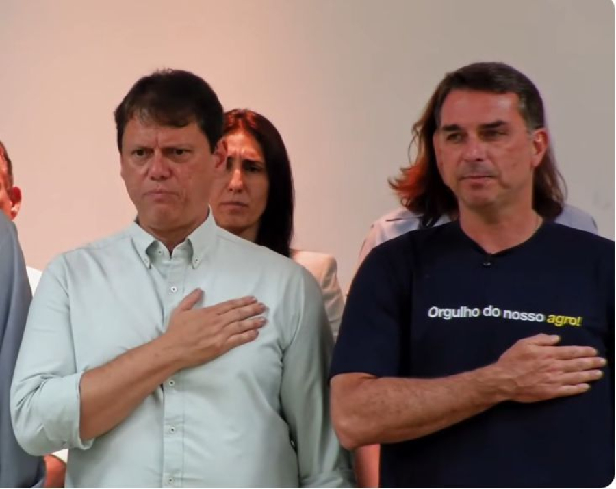 VÍDEO: Flávio diz que Tarcísio 