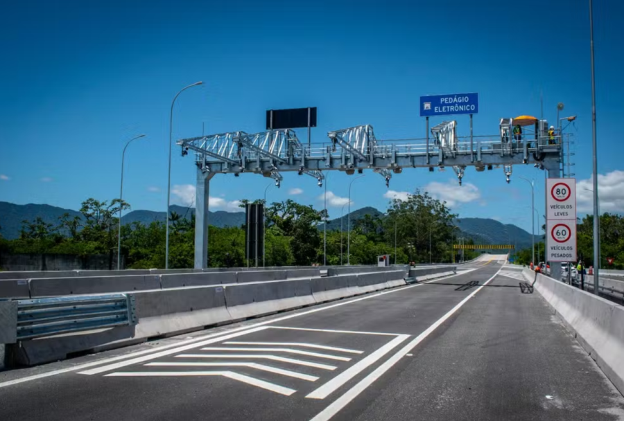 Governo suspende 3,4 milhões de multas no pedágio free flow e dá 200 dias para regularização