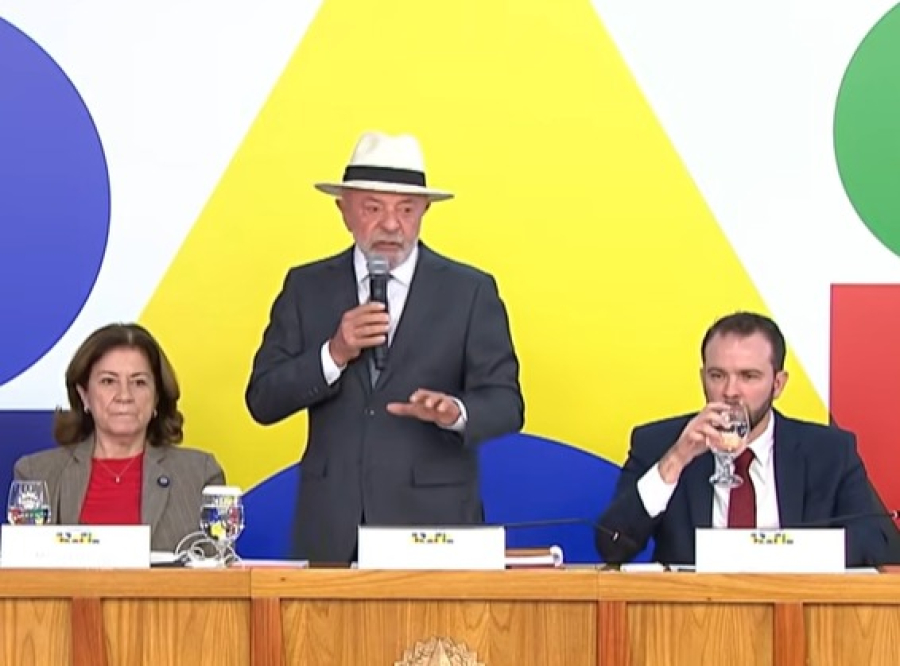 Lula lança novo Desenrola mirando reeleição, com perdão a dívidas