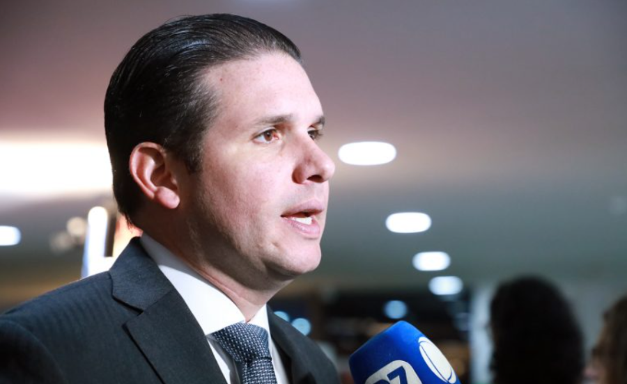 Hugo Motta defende redução da jornada para 40 horas semanais