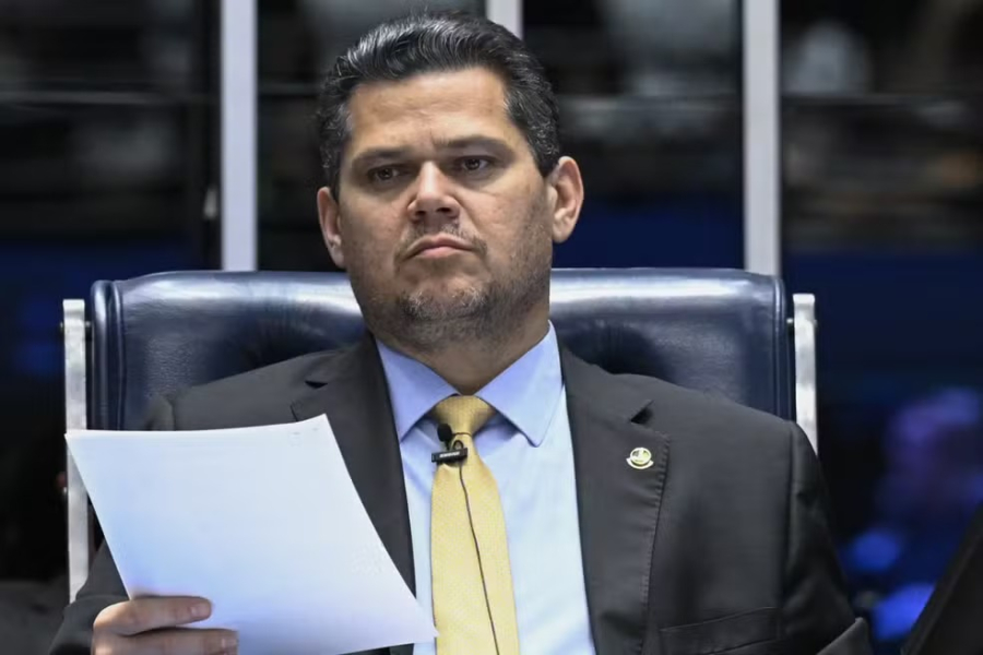 Davi Alcolumbre promulga Lei da Dosimetria; medida pode beneficiar Bolsonaro