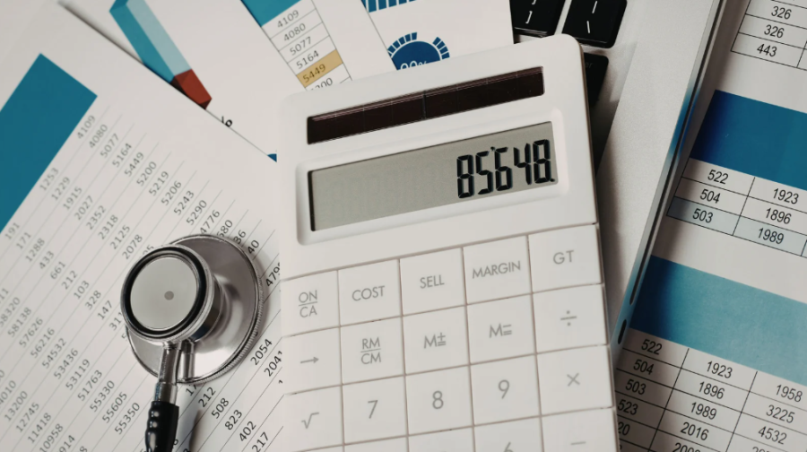 Planos de saúde coletivos têm reajuste médio de 9,9%, mostra ANS