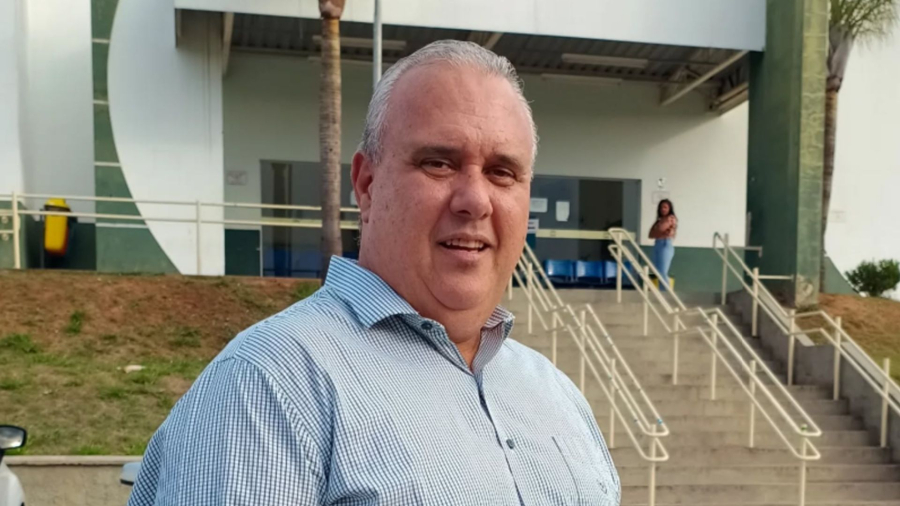 TCE-SP multa Weber Manga por compra irregular de uniformes escolares