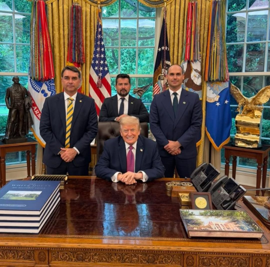 Após encontro com Trump, Flávio critica Lula e defende PCC e CV como terroristas