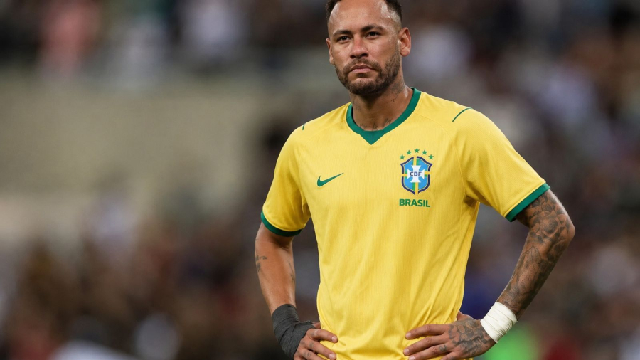 Mesmo com lesão grau 2, CBF decide por permanência de Neymar 