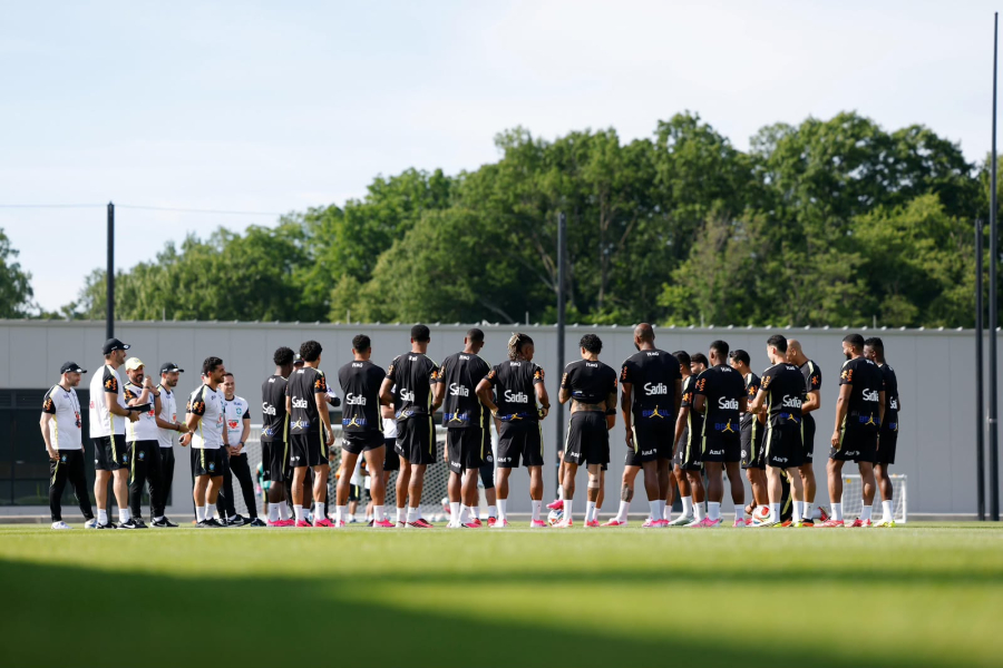 Paquetá e Igor Thiago serão titulares em amistoso contra o Egito