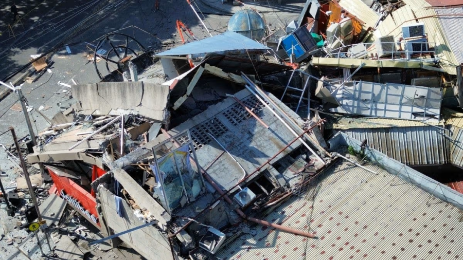Terremoto de magnitude 7,8 deixa mortos e feridos nas Filipinas