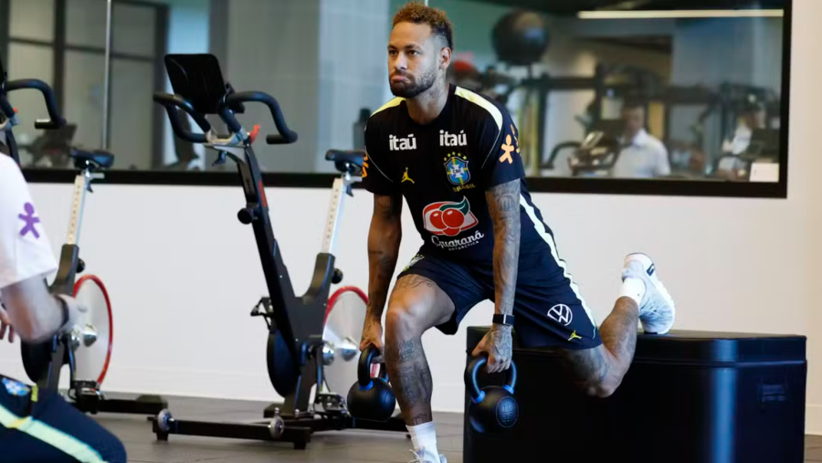 CBF vê melhora em Neymar, mas não define retorno