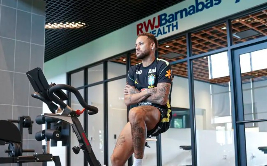 Copa do Mundo: exames de Neymar apontam 'boa evolução' , afirma CBF