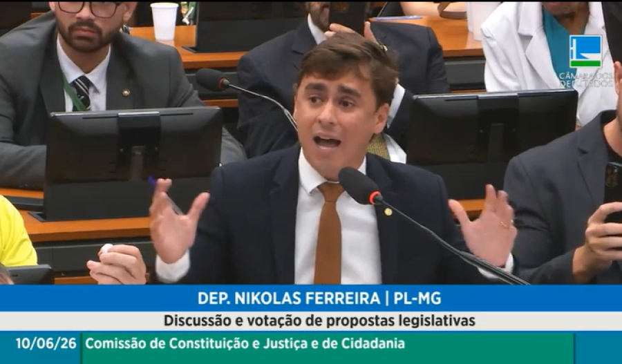 “Defendem bandidos”, diz Nikolas Ferreira ao atacar a esquerda após aprovação da PEC da maioridade penal