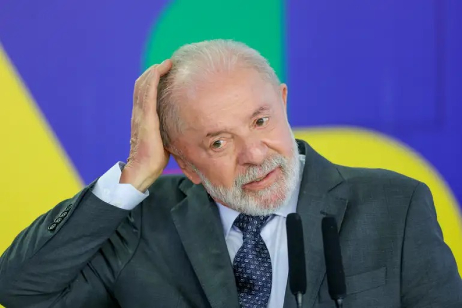 Lula conclui tratamento de radioterapia após câncer de pele