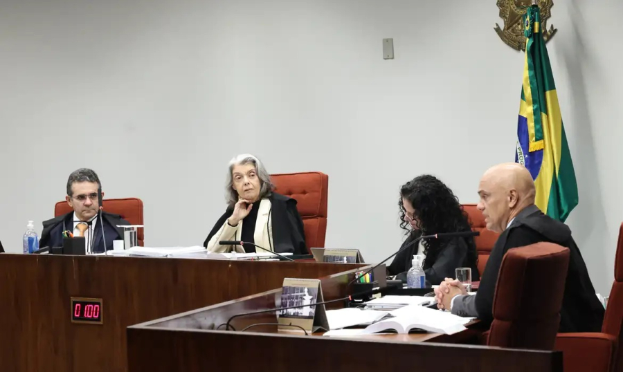 STF forma maioria para condenar Eduardo Bolsonaro no caso do tarifaço