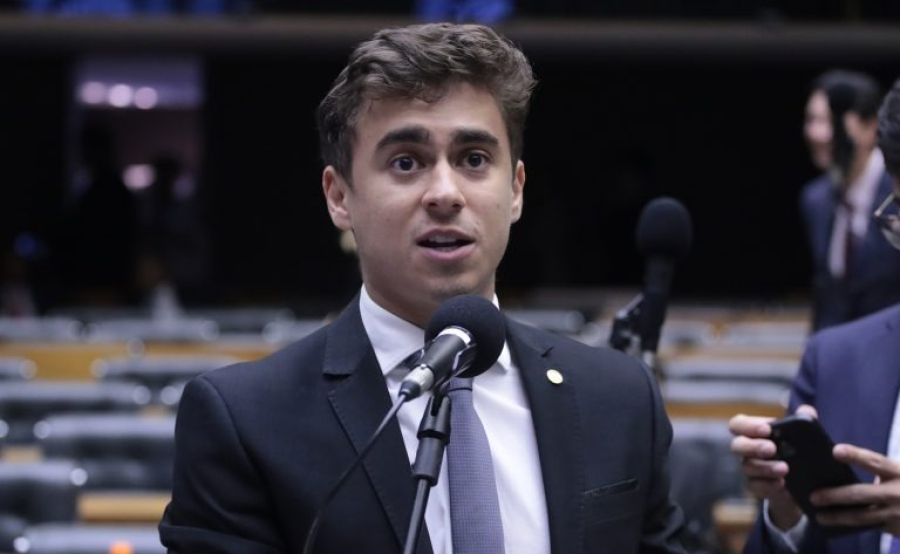 Nikolas relembra atuação do PT no impeachment de Dilma em crítica ao STF