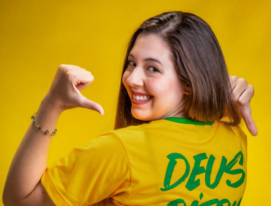 Comissão de ética decide que Tatiane Costa terá de se retratar após denúncia de Iara