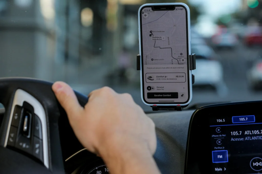 Uber atualiza lista de carros aceitos no Black e Comfort; veja mudanças para 2027