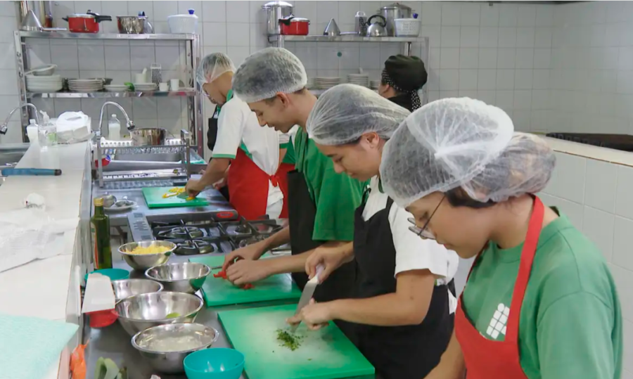 Desemprego até maio cai para 5,6%, o menor já registrado no período