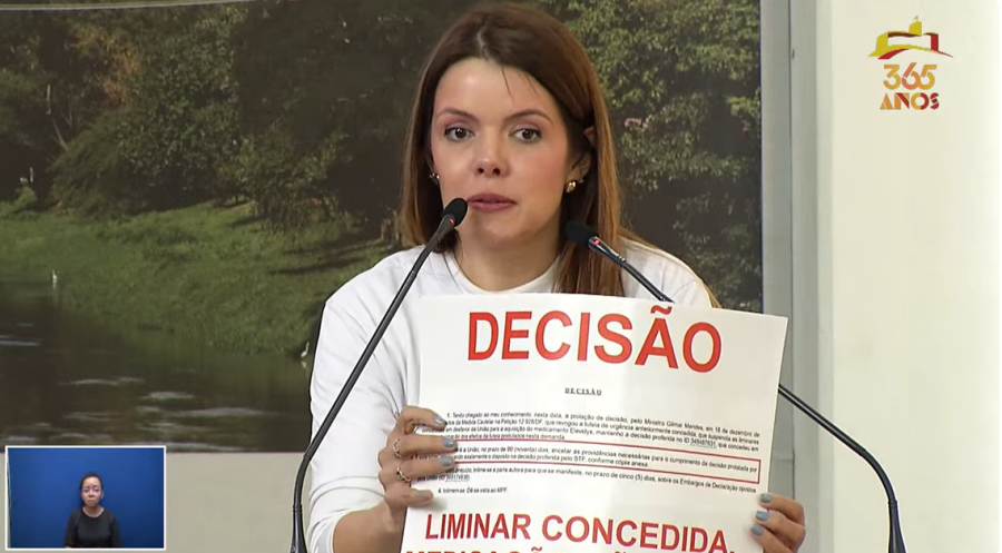 Ao relembrar morte do irmão, mãe faz apelo emocionante por remédio que pode salvar o filho