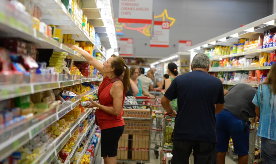 Cesta básica fica mais cara em 17 capitais brasileiras em junho