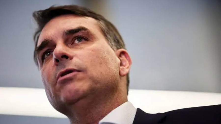 Flávio emitu notas de R$1,5MI para empresas de Vorcaro