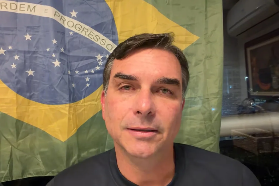 PT aciona TSE contra Flávio por fala falsa sobre urnas eletrônicas