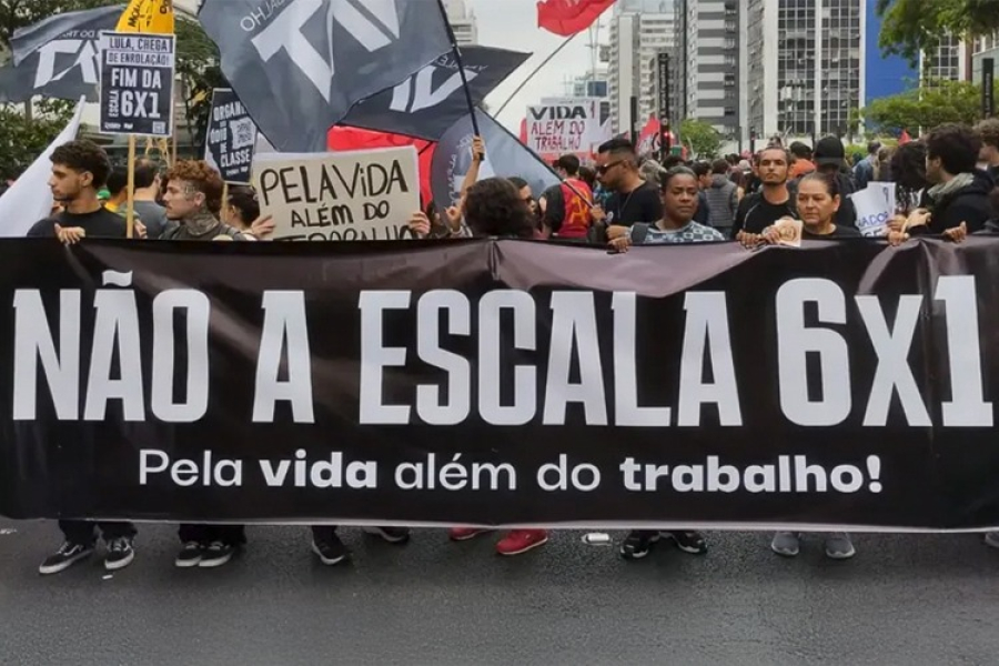 Votação do fim da escala 6x1 deve ficar para depois das eleições, admite ministro do Trabalho